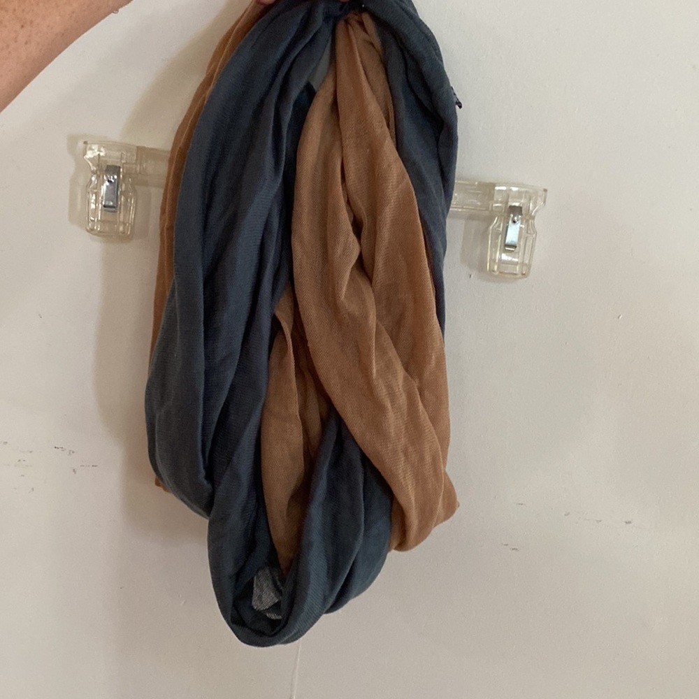 Infinity scarf - Picture 2 of 2